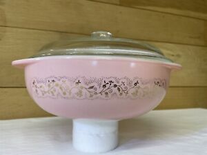 Vintage Pyrex Pink Duchess Promotional 2 Quart Casserole 024 With Cover