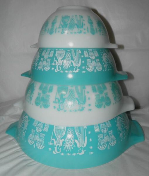 Vintage Pyrex AMISH BUTTERPRINT Set of 4 CINDERELLA MIXING BOWLS 441 442 443 444