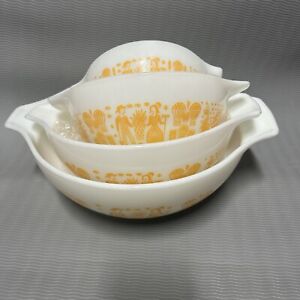 New ListingPumpkin Orange Butterprint PYREX Set of 4 Nesting Bowls 441 442 443 444 Rare