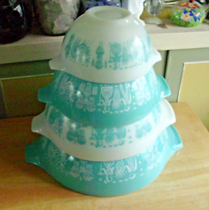Vintage PYREX Amish Butterprint Turquoise Cinderella Mixing Bowls ~ Set of 4