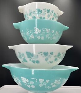 Vintage JAJ Pyrex Gooseberry Turquoise Cinderella Mixing Bowls Complete Set Of 4
