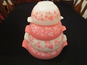 Vintage Pyrex Pink Gooseberry Cinderella Mixing Bowls (4)