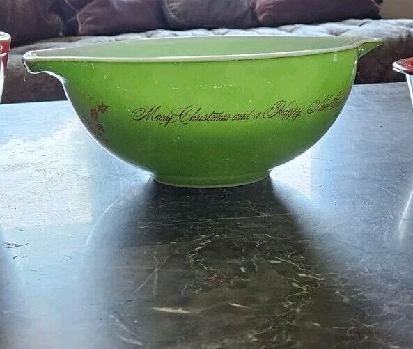 Pyrex  443  Vintage Rare HTF 2 1/2 Cinderella Merry Christmas & A Happy New Year