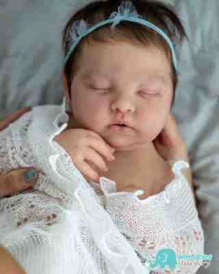 Leia full body silicone baby prototype by Weebabies Nursery 0-3 month size