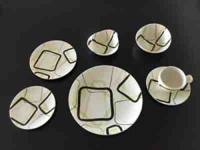 Red Wing Smart Set 12-7 piece settings