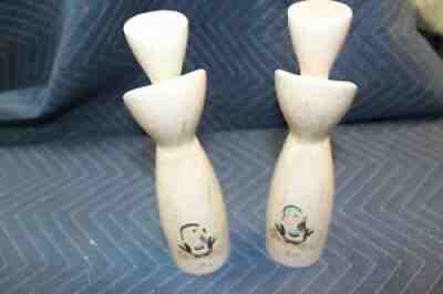 red wing dinnerware Cruet W/stoppersÂ 