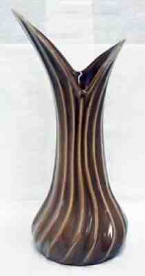RED WING POTTERY BROWN SWIRL VASE NUMBER 818