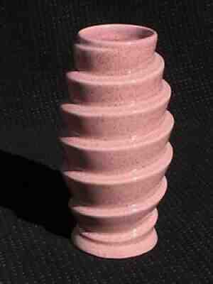 Vintage Redwing Pottery Swirl 8â? Vase #1632 Exc Condition