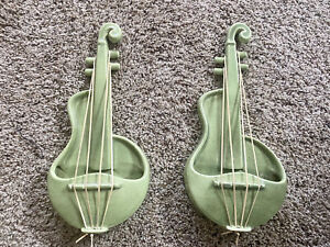 RED WING VIOLIN WALL PLANTERS MATTE GREEN