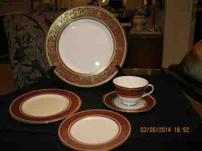 Royal Doulton Collectibles : Royal Doulton Buckingham Value Guide