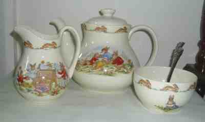 Royal Doulton Bunnykins Tea Set ~ Teapot, Jug & Sugar Bowl (Chip on Teapot Lid)