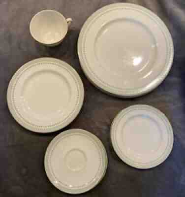 Royal Doulton Collectibles : Royal Doulton Berkshire Value Guide