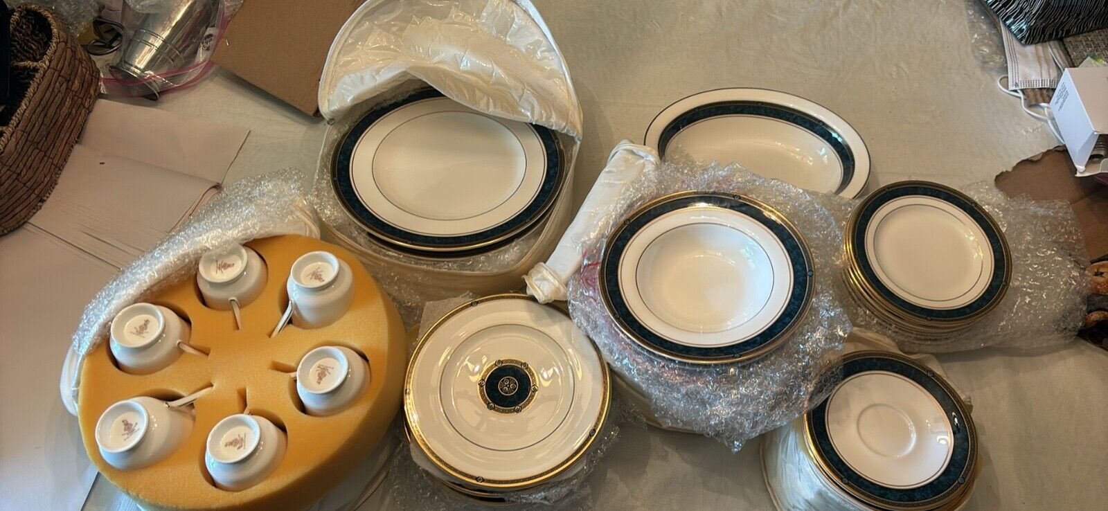 Royal Doulton Collectibles : Royal Doulton Biltmore Value Guide