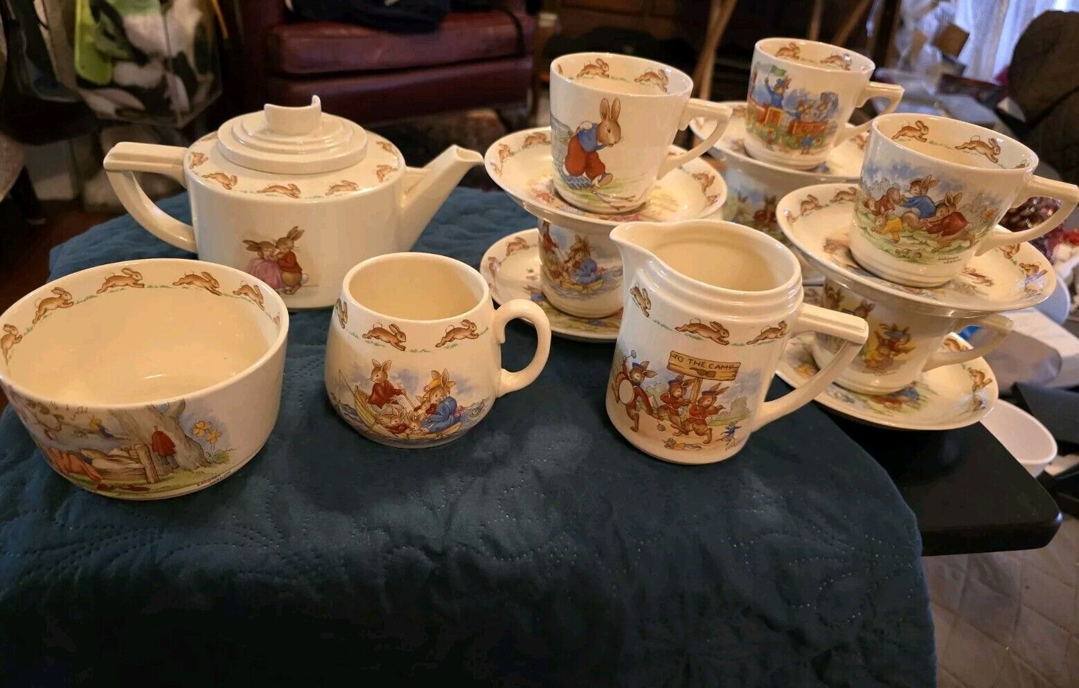 16 pc Royal Doulton "Bunnykins" Set  6 Cups, 6 Saucer, 1Sugar 1Cream 1Teapot Mug