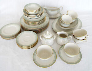 Royal Doulton Collectibles : Royal Doulton Berkshire Value Guide