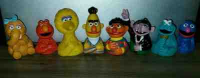 Vintage Muppet Sesame Street Rubber Finger Puppet 