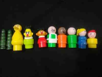 Fisher Price 70s Little People Sesame Street Bert Ernie Big Bird Mr. Hooper 8pcs