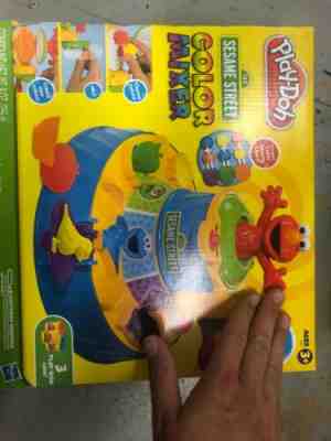 Play doh Sesame Street Elmo Color Mixer Set -  FAST SHIPPING Factory Sealed Rare