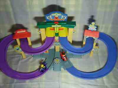 Rare Hasbro / Playskool Come n Race SESAME STREET SPEEDWAY Complete w/ Racers