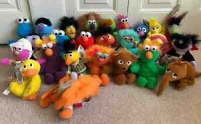 COMPLETE SET OF 25 TYCO SESAME STREET BEANS - All New with Tags