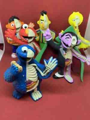 Freeny's Hidden Dissectibles SESAME STREET 4-inch Vinyl Figure Set Elmo Big Bird