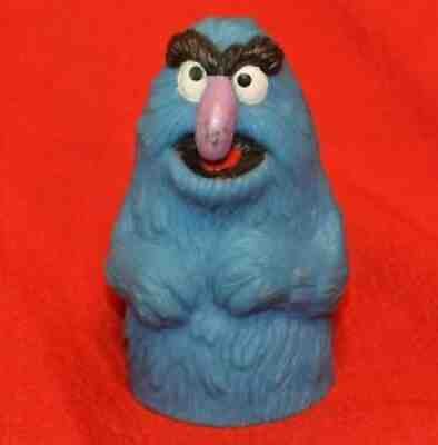 VINTAGE CHILD GUIDANCE GABRIEL SESAME STREET HERRY MONSTER RUBBER FINGER PUPPET