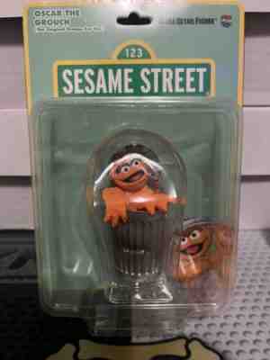 Medicom Sesame Street: Oscar The Grouch (OG Orange Version) Ultra Rare!!!