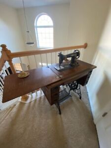 Antique Singer 1800's Treadle Sewing Machine, 6 Drawer Cabinet