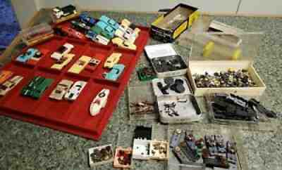 LARGE LOT OF 1960'S AURORA HO SLOT CARS & PARTS 12 complete cars