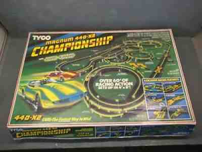 VINTAGE 1988 TYCO MAGNUM 440-X2 CHAMPIONSHIP NITE GLOW SLOT CAR SET COMPLETE