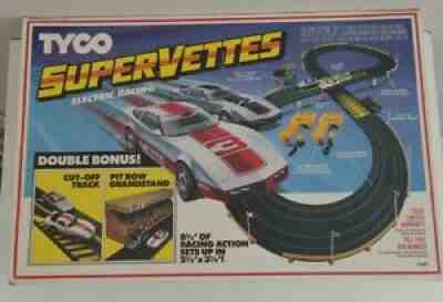 COMPLETE, Vintage, Tyco, 1988, Super Vettes Electric Slot Racing Set #T6687 NEW