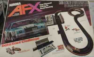 Aurora AFX 2708 Data Race Championship HO Scale Slot Car Set complete unused