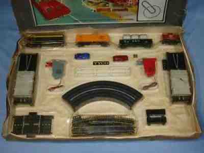 TYCO S SPEEDWAYS ROAD RAIL SLOT CAR RACING MODEL RAILROAD TRAIN SET 56435