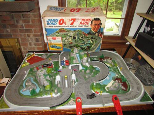 KILLER FAST Complete Original JAMES BOND Road Race Set BOX Gilbert 007 Slot Car