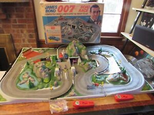 KILLER FAST Complete Original JAMES BOND Road Race Set BOX Gilbert 007 Slot Car