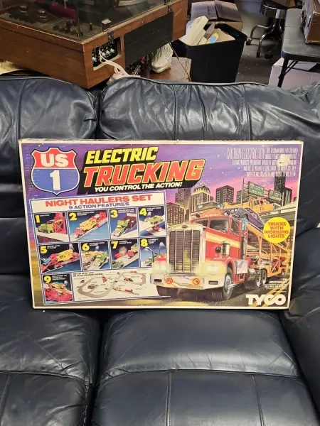 Vintage Tyco US1 Electric Night Haulers Trucking Set As Shown