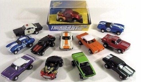 Johnny Lightning ThunderJet 500 TuffOnes SlotCar 12 Car Case Aurora autoworld R1