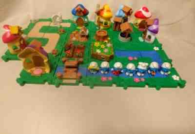 Smurf Micro Village with Smurfs and Houses 30 Total Pieces Jakks 2013 