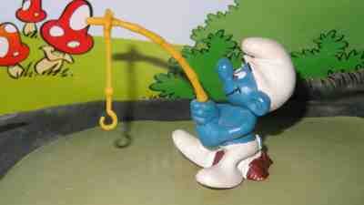 Smurfs Angler Super Smurf Fishing Pole Fisherman 40207 Rare Vintage Figurine