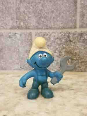 Vintage Smurfs Mechanic With Wrench & Overalls Handy Smurf Figure Peyo Schleich