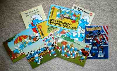 Lot of vintage smurf catalogs and postcards