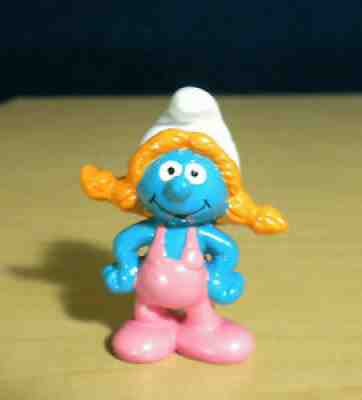 Smurfs Sassette Smurfling 20404 Smurf Girl Vintage Figure 1980s PVC Toy Figurine