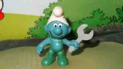 Smurfs Mechanic Smurf Green Overalls & Wrench Handy Rare Vintage 20012 Figurine