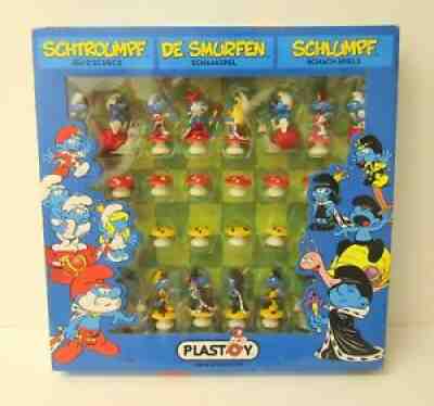 Rare And Collectible Smurf Items : Chess Set Smurf Value Guide