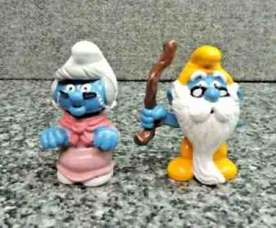 Vintage Peyo PVC Smurfs 20408 20226 Grandpa Grandma Smurf Grandfather Set Lot