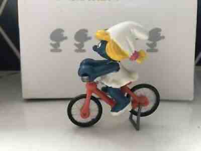 Smurfs 40236 Bicycle Smurfette Bike Smurf Rare Vintage Figure PVC Toy Figurine