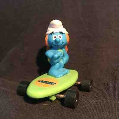 Hardee's "Surfin' Sassette" Smurf - Green Surfboard from 1996