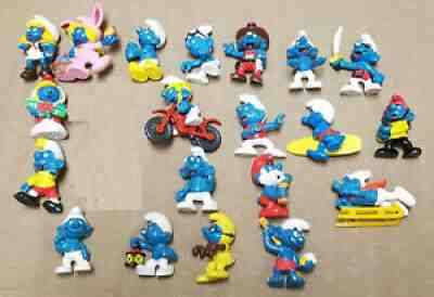 20 vtg PVC SMURFS FIGURES Easter Rabbit Bike Sled Surf Cowboy Pirate BULLY PEYO