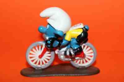 Smurfs Bicycle Super Smurf Bike Racer Race 40501 Vintage Display Toy Figurine