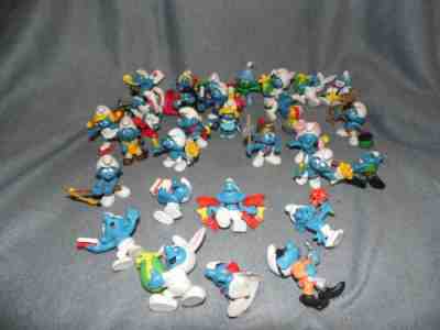 Lot of 32 Vintage Smurfs Schleich Peyo 1966 - 1981 Smurfette Nurse Spy Car